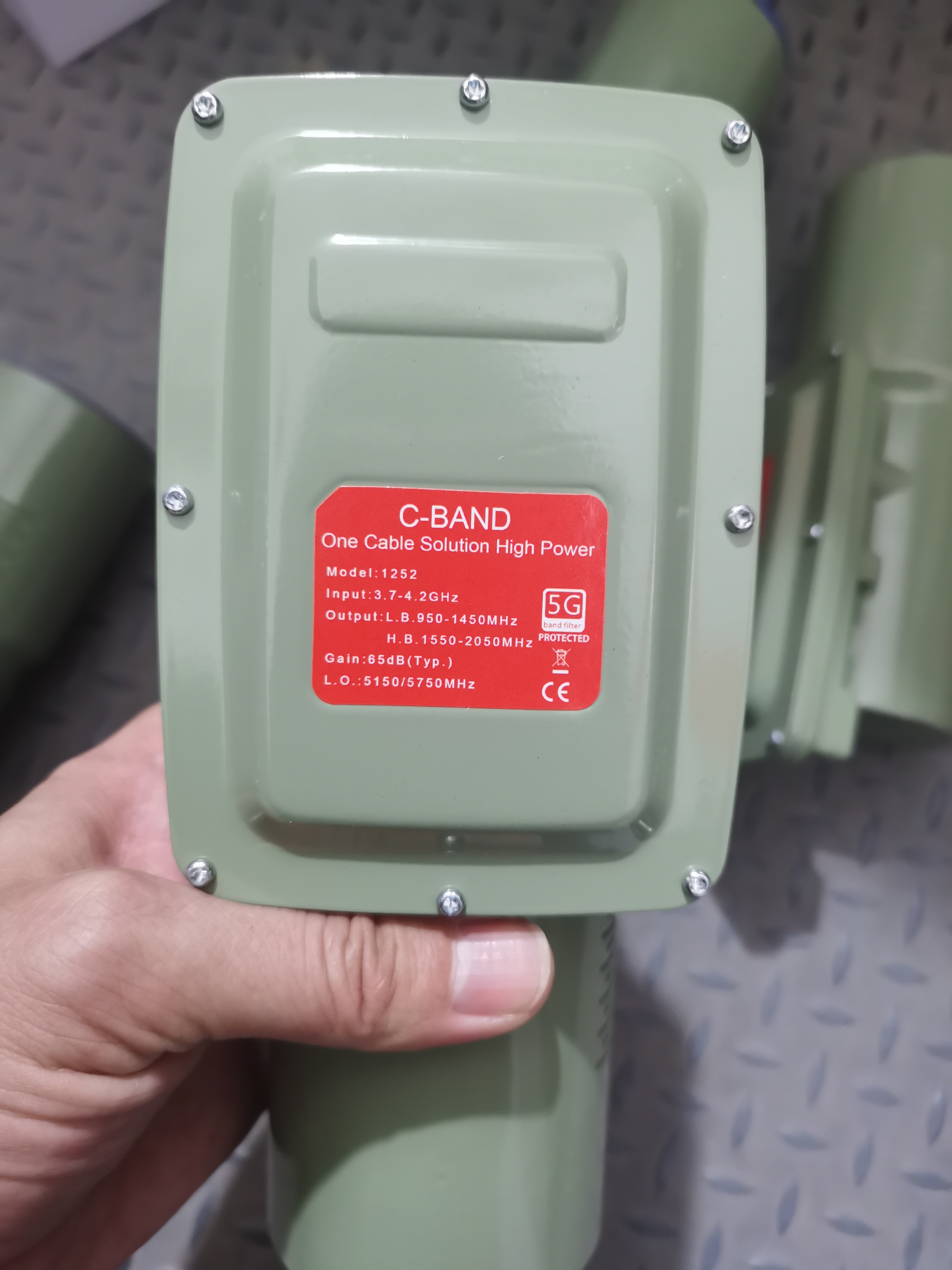 抗5G高频头C波单本振和双本振的区别